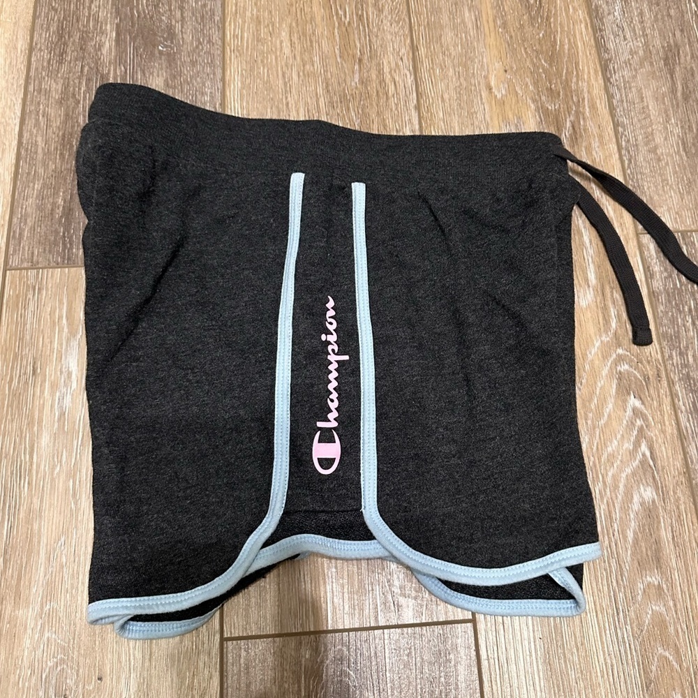 🏃♀️ champion Autheatic athletic were shorts new condition.
